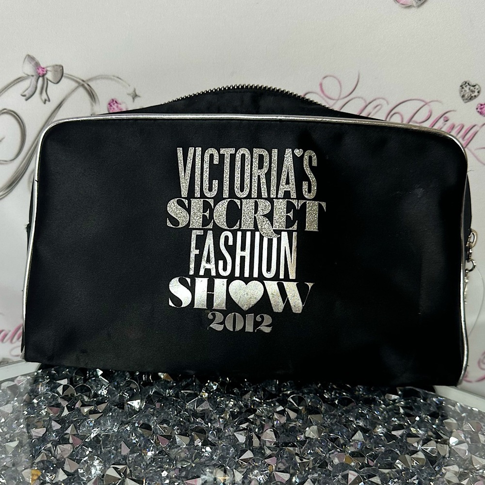 Victoria's Secret bag 2012 Black Fashion Show purse 👛 silver black rare limited